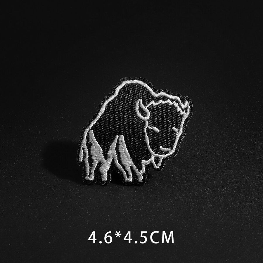 Fine Wolf Leopard Spider Web Patches Black Animal Pokers Rose Wolf Cat Appliques Iron On Bullet Tooth Clothes Jeans Badges