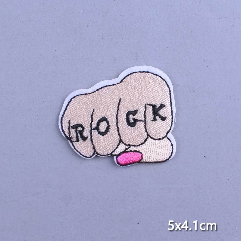 Japan Anime Cartoon Patches On Clothes Skull Heart Iron on Embroidered Patches For Clothing DIY Hippie Stripe Applique Badge diy