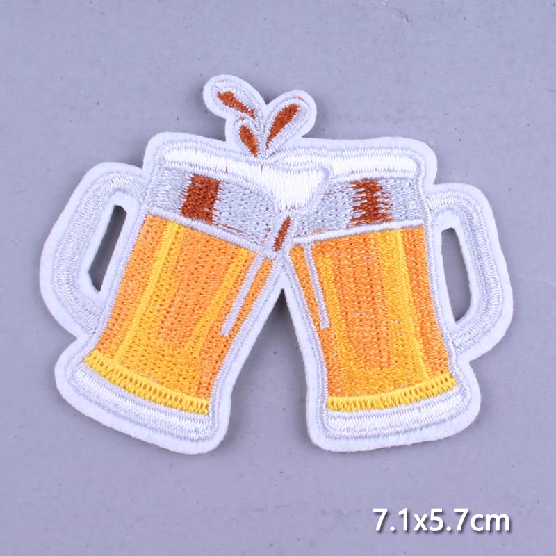 Japan Anime Cartoon Patches On Clothes Skull Heart Iron on Embroidered Patches For Clothing DIY Hippie Stripe Applique Badge diy