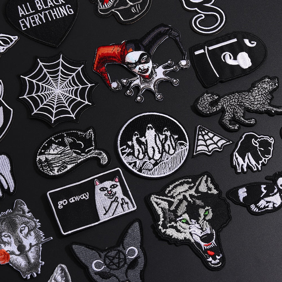 Fine Wolf Leopard Spider Web Patches Black Animal Pokers Rose Wolf Cat Appliques Iron On Bullet Tooth Clothes Jeans Badges