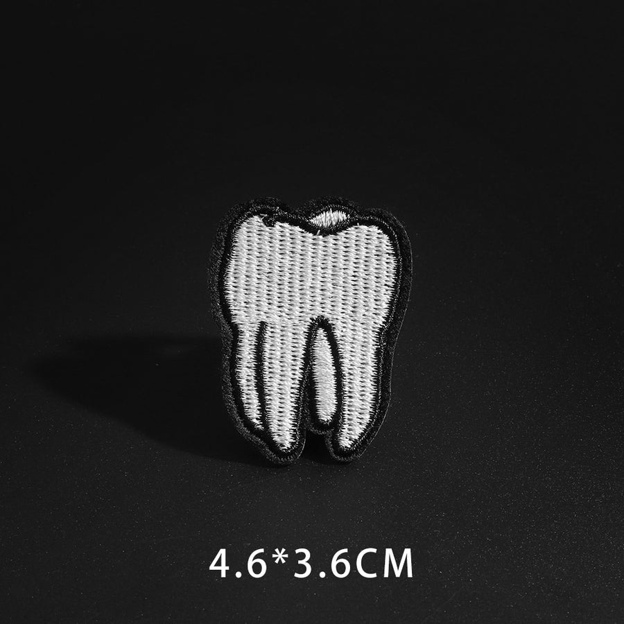 Fine Wolf Leopard Spider Web Patches Black Animal Pokers Rose Wolf Cat Appliques Iron On Bullet Tooth Clothes Jeans Badges