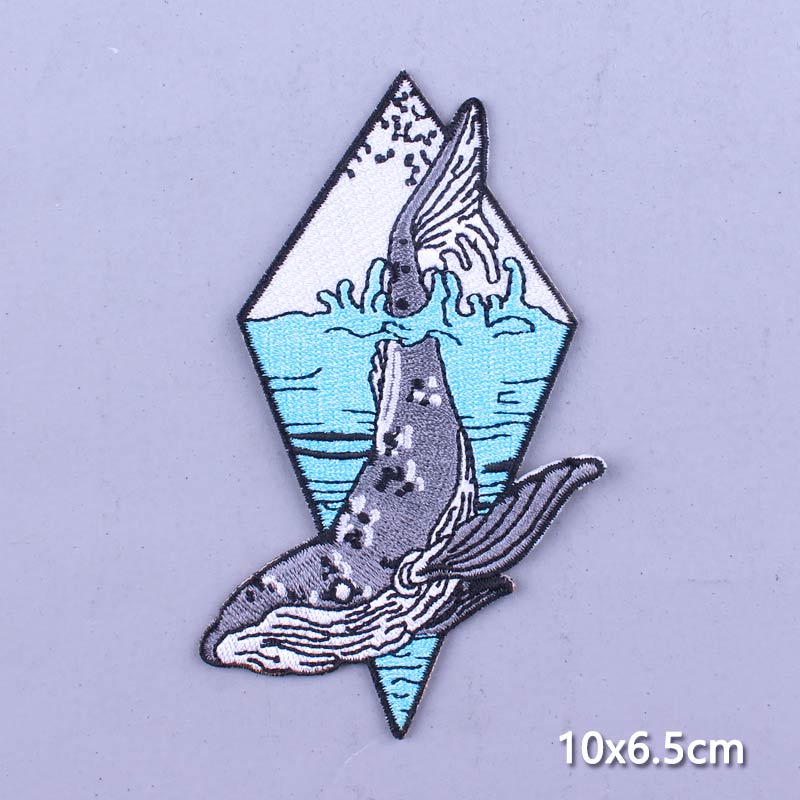 Japan Anime Cartoon Patches On Clothes Skull Heart Iron on Embroidered Patches For Clothing DIY Hippie Stripe Applique Badge diy
