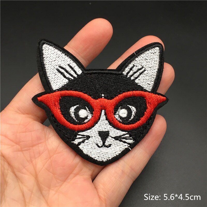 Cartoon Badges Clothes Embroidery Patch Applique Diy Sewing Decorative Ironing Patches For T-Shirt Stripes Clothing Stickers