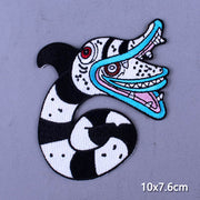 Japan Anime Cartoon Patches On Clothes Skull Heart Iron on Embroidered Patches For Clothing DIY Hippie Stripe Applique Badge diy